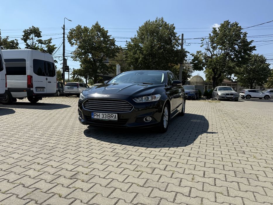 Ford Mondeo 2.0 150 CP Euro 6 – 2015 – Sedan Negru Metalizat