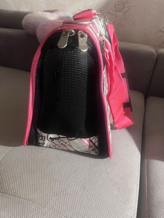 Чанти за кучета