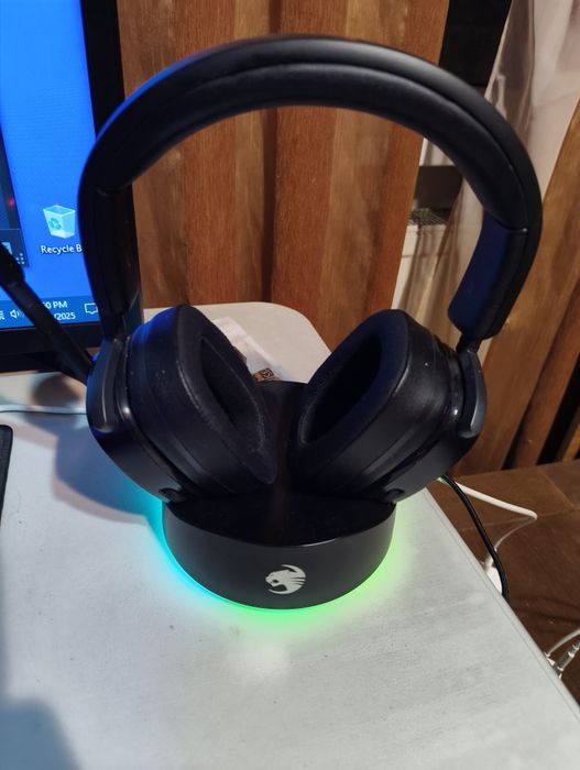 Casti Roccat Syn Max Air in stare foarte buna