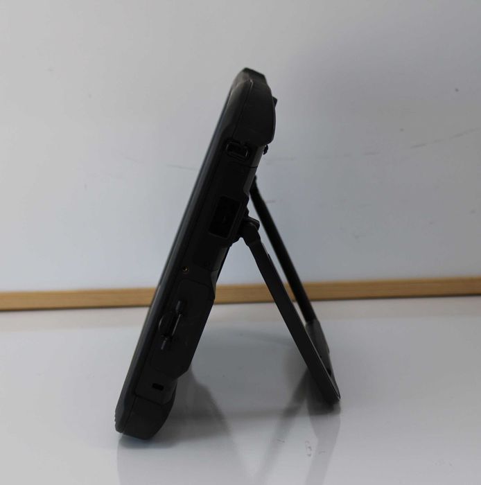 Winmate M133K Rugged Windows Tablet