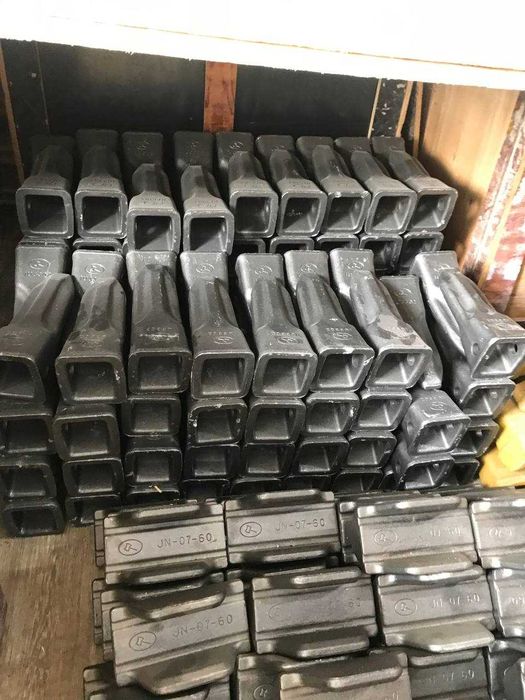 Продам коронки ковша на экскаватор cat doosan hitachi hyundai
