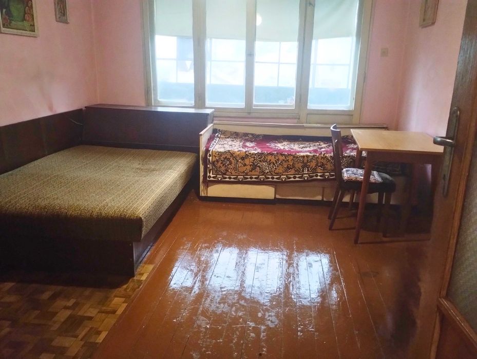 Продава се Четиристаен апартамент в Шумен, Болницата - 115 кв.м за 1331 €/кв.м - Снимка #1