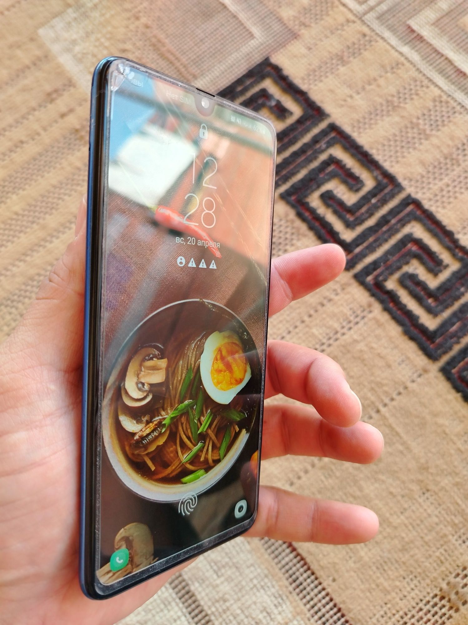 Samsung А 70 Сатылады Бір қолда ұсталған еш қандай минусы жоқ
