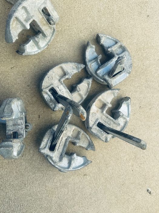 Clesti doka cofrag metalic