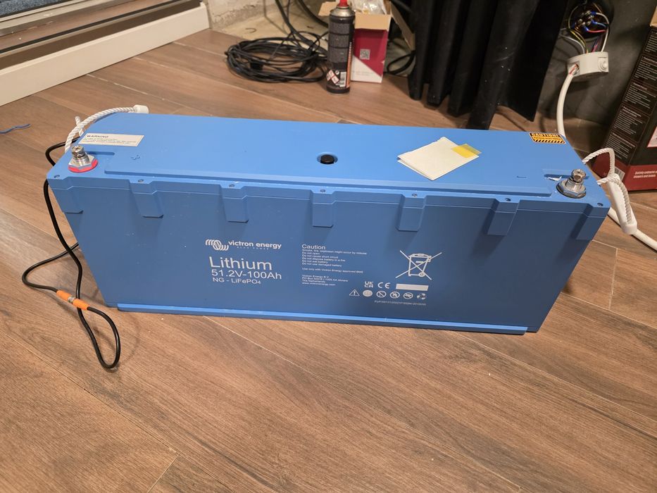 Acumulator Victron Energy 5.12 kWh (51.2V/100Ah) LiFePO4 - NOUĂ