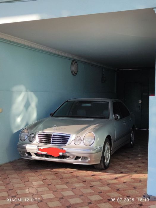 Mercedes Benz W210 E280