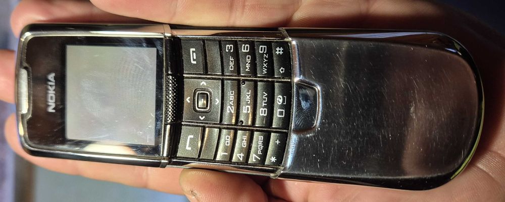 Nokia 8800 slider din oțel inoxidabil inclusiv 2 acumulatori