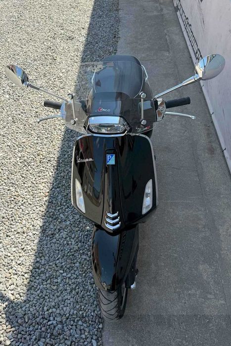 Scuter Vespa Sprint 50 Second 2023