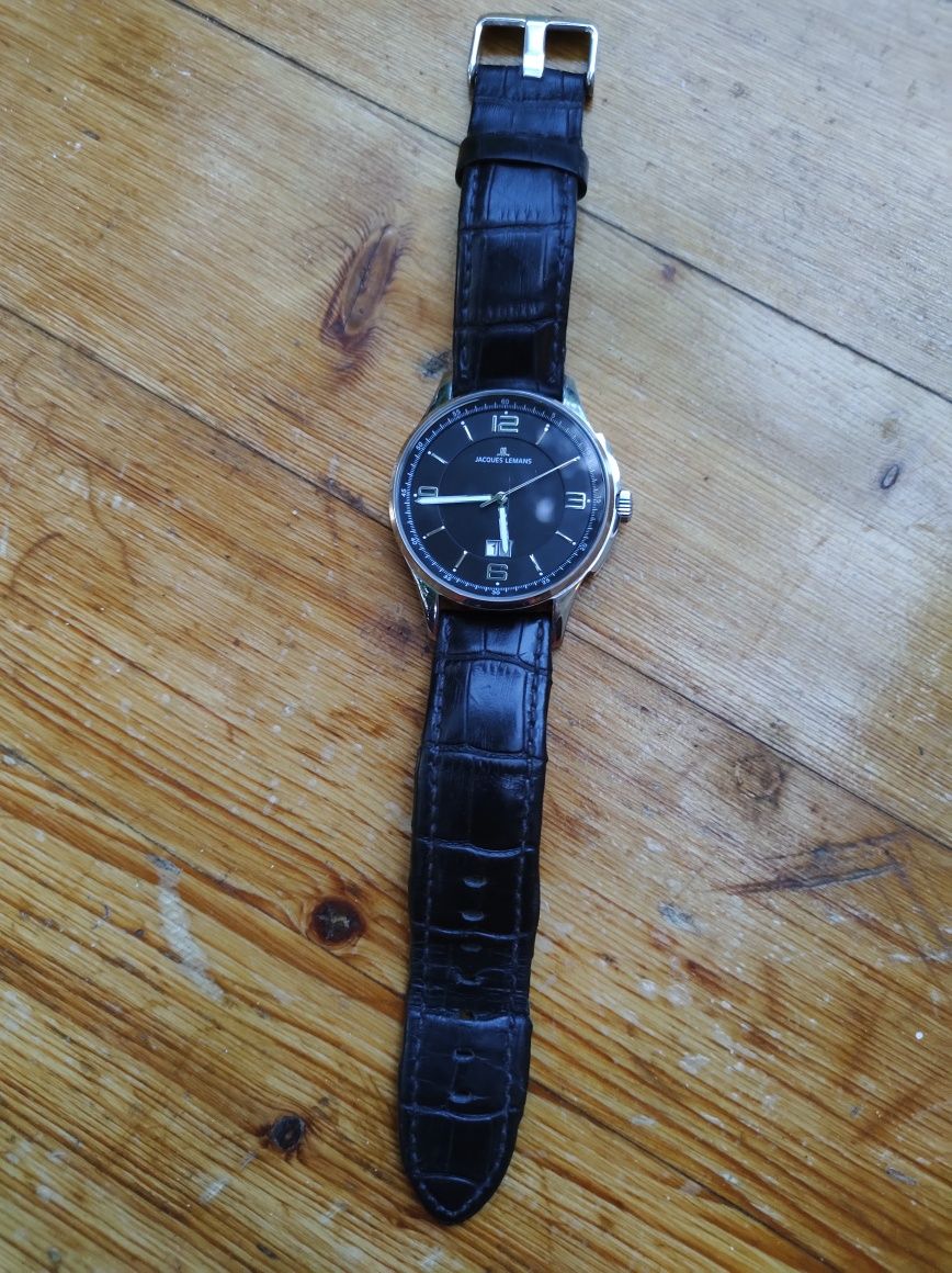 Часовник Jacques Lemans, работещ, без батерия