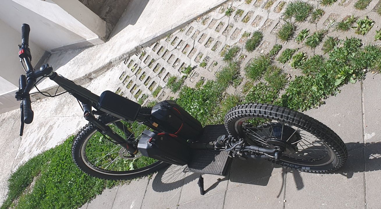 Vând trotineta electrica modificata cu roti de bicicleta