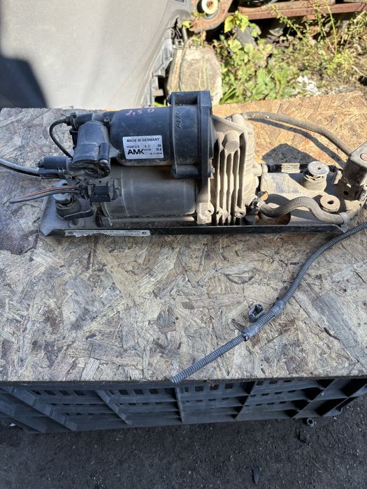 Компресор въздушно окачване за BMW E61