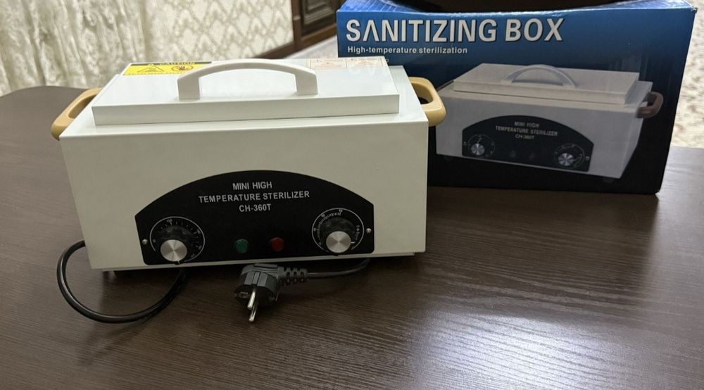 Продаётся набор для наращивания ногтей.