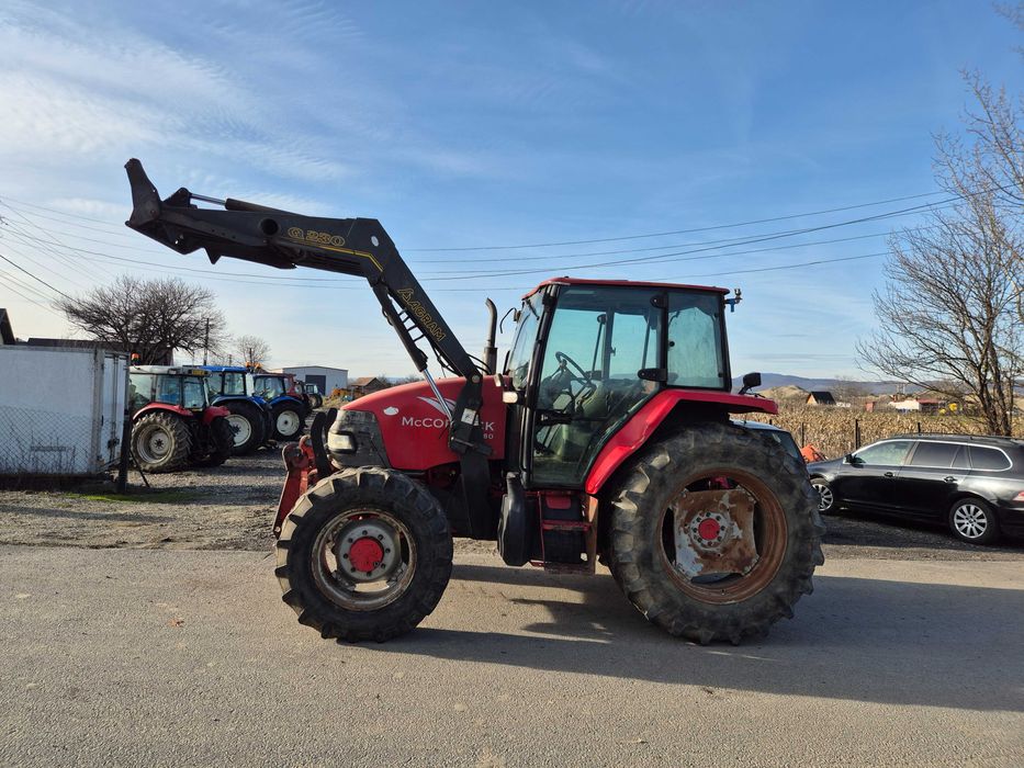 Tractor Mc Cormick  CX80