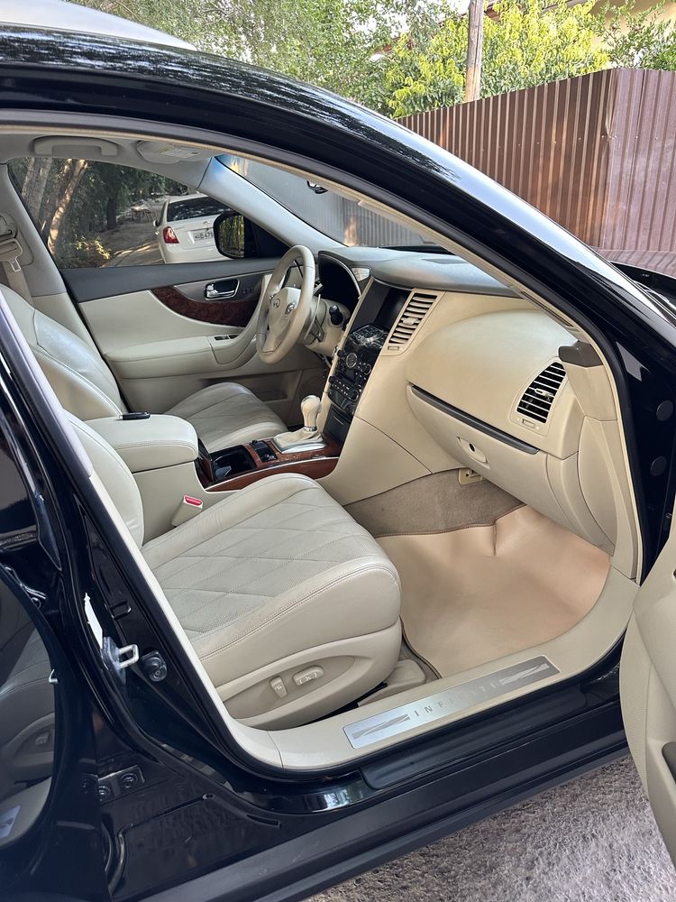 Infiniti fx 35