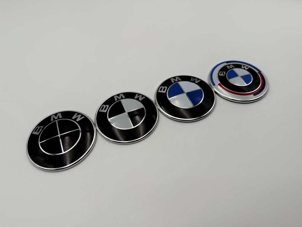Emblema BMW Compatibila f30/f20 fata 82 mm