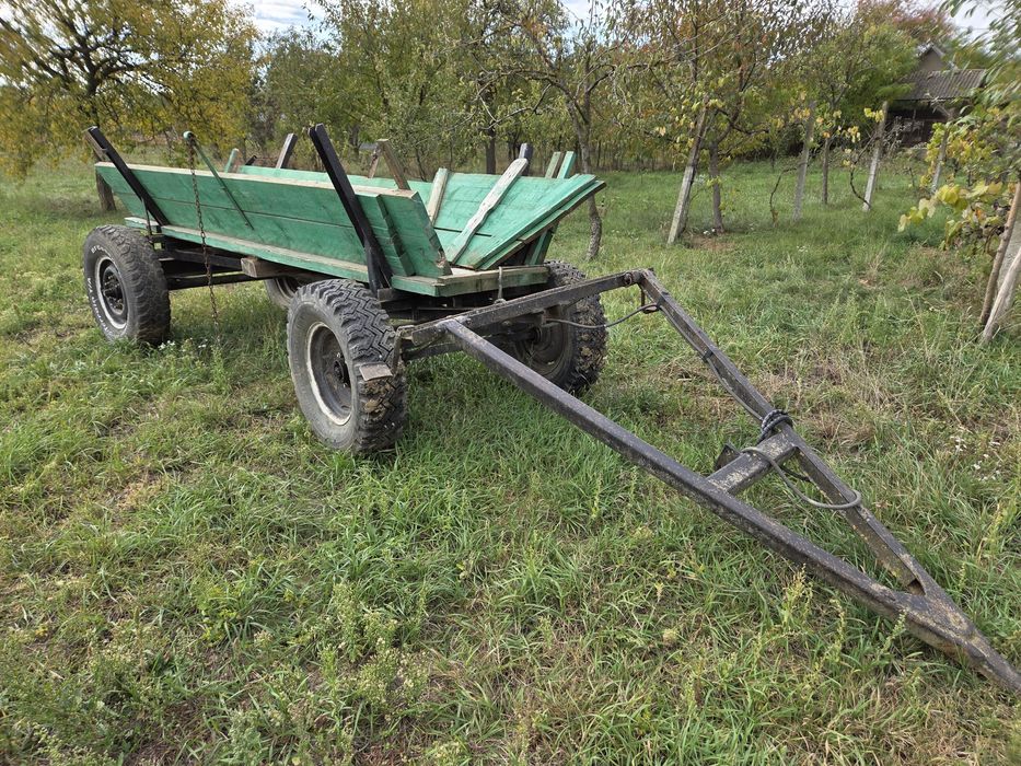 Vând sau schimb Tractor 45