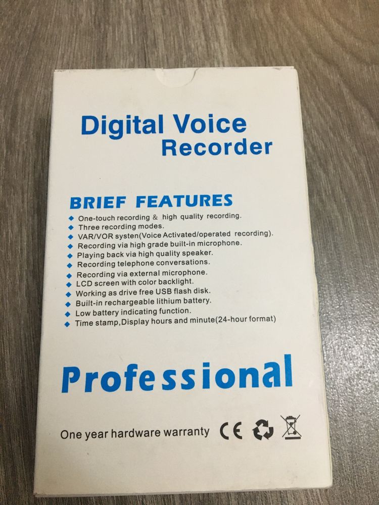 Digital voice recorder model ZD46-16GB