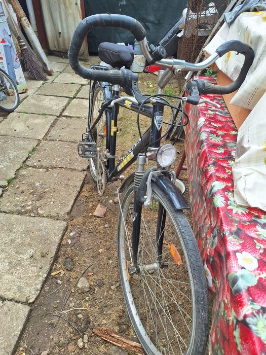 Vand 3 biciclete diferite marimi