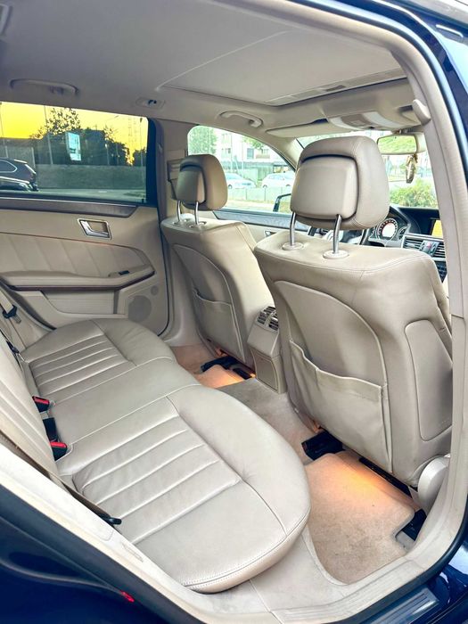 Mercedes-Benz E-Class E250 CDI 204 CP – 7 locuri – Elegance – Automat