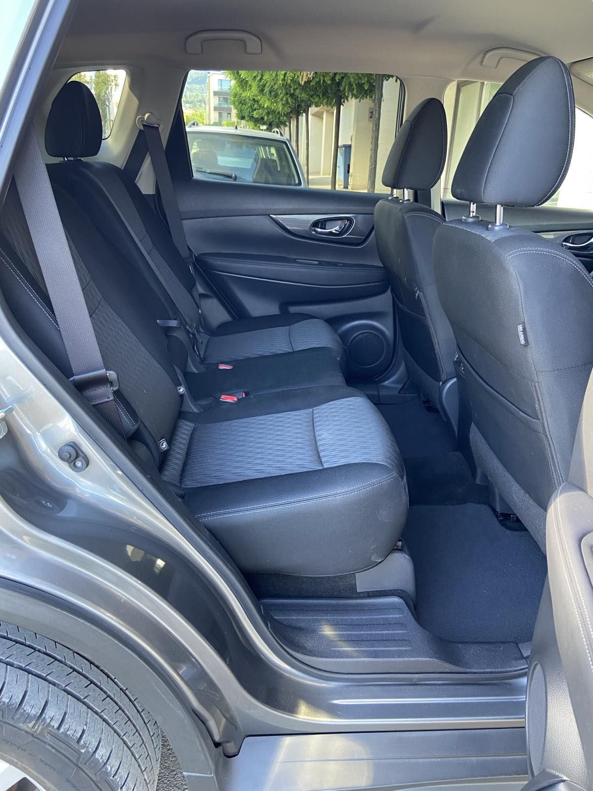 Nissan Rogue ( X-Traill ) ,2018
