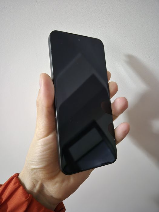 Xiaomi 15 Black 512GB 12GB RAM с 24 месеца гаранция
