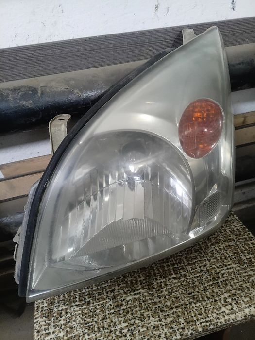 Продам фары на Прадо