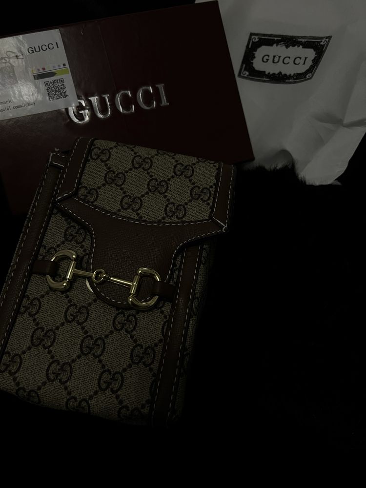 Оригинални чанти love moschino и guess и gucci