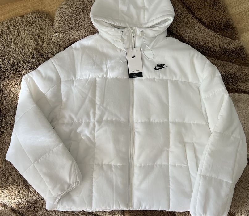 Зимни якета Nike Therma Fit