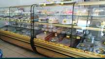 Vitrina frig. Cofetarie COLD - Polonia  2m 3800 lei / Vitrina cu serta