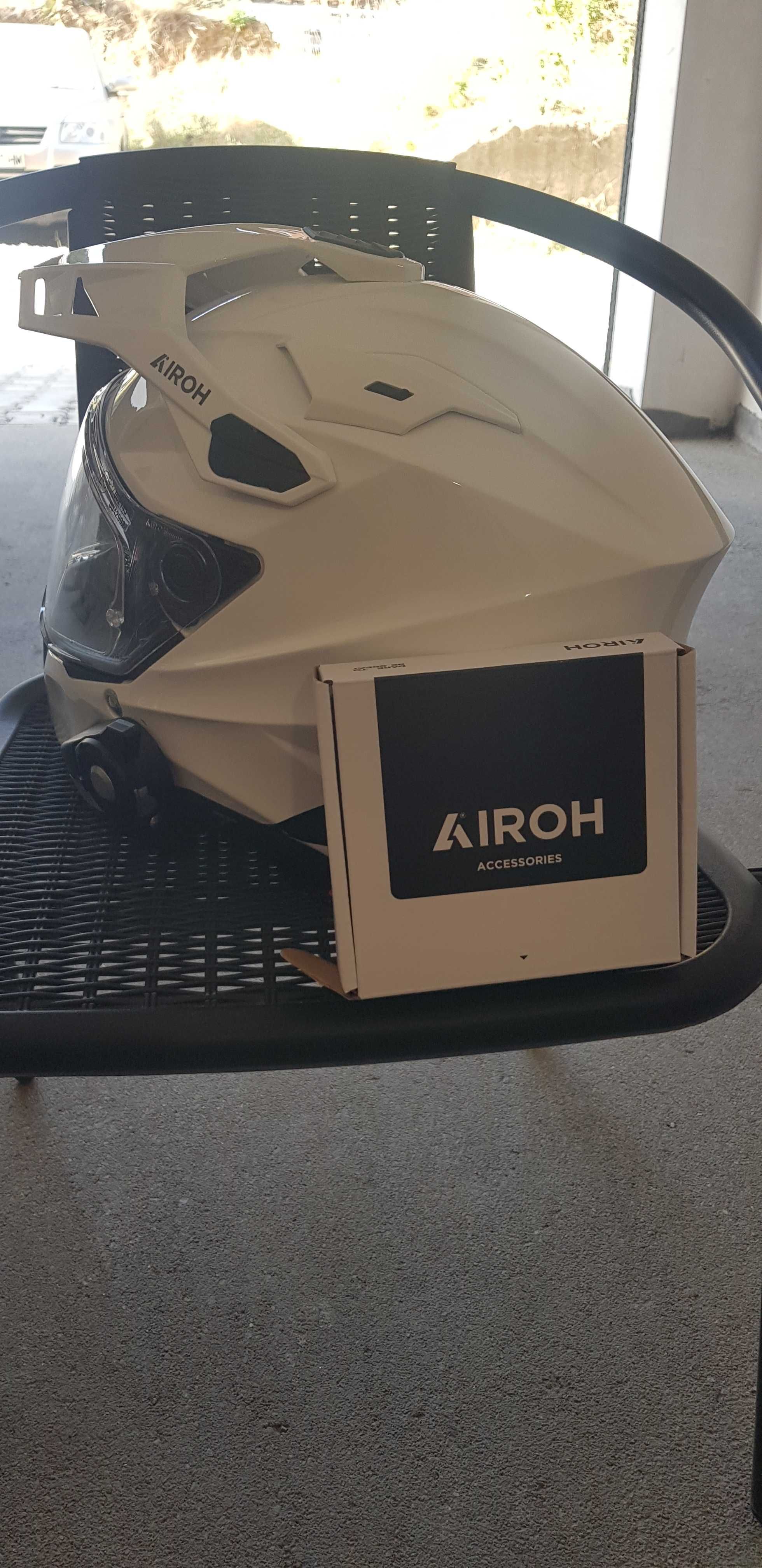 Каска Airoh Comander XXXL с интерком Sena 20S EVO