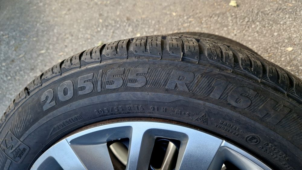 4бр 205/55/16 зимни гуми Semperit Speed-Grip