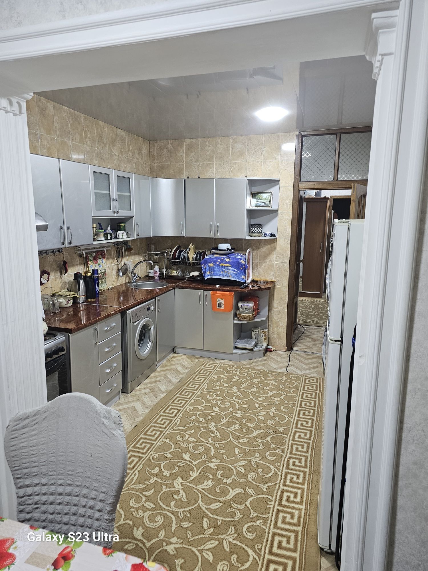 Продаётся своя 4-х комнатная квартира. Сергели-7