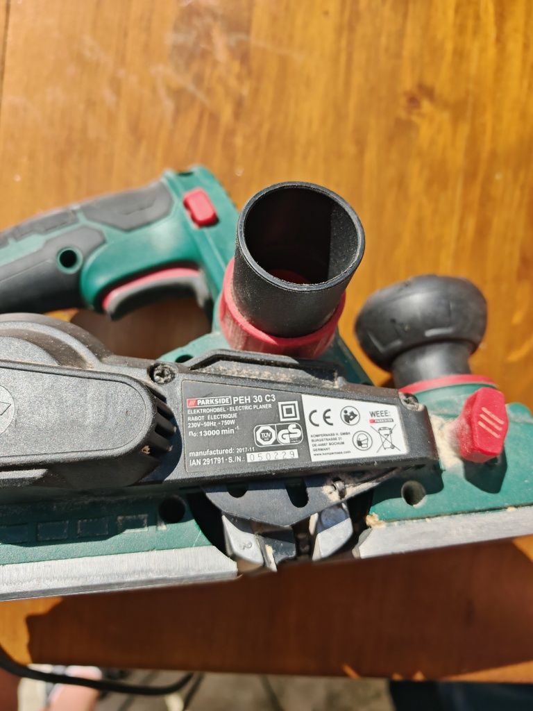 Rindea electrica