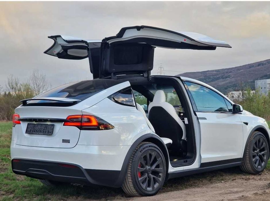 tesla model x 2024
