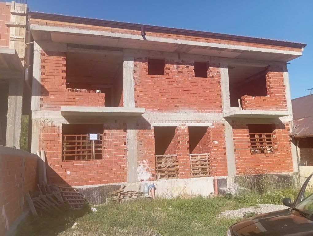 Къща в гр Симитли на 13 км от Благоевград