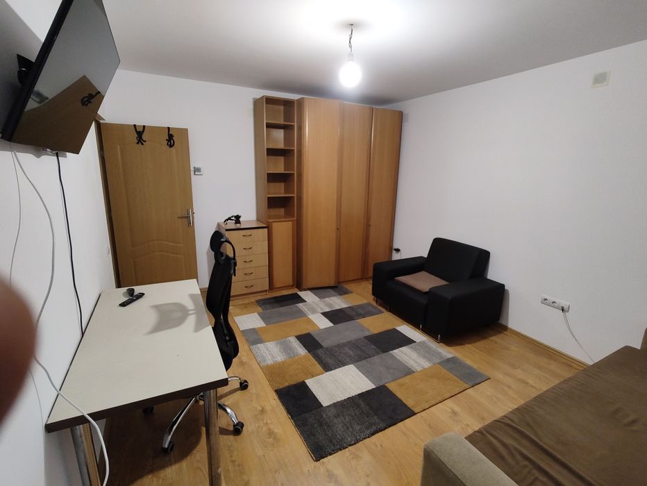 Dau in chirie apartament 1 camera 40 mp+balcon inchis,parcare Florilor