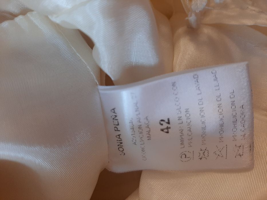 Нова рокля л размер