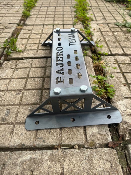 Стойка за Mitsubishi Pajero 2