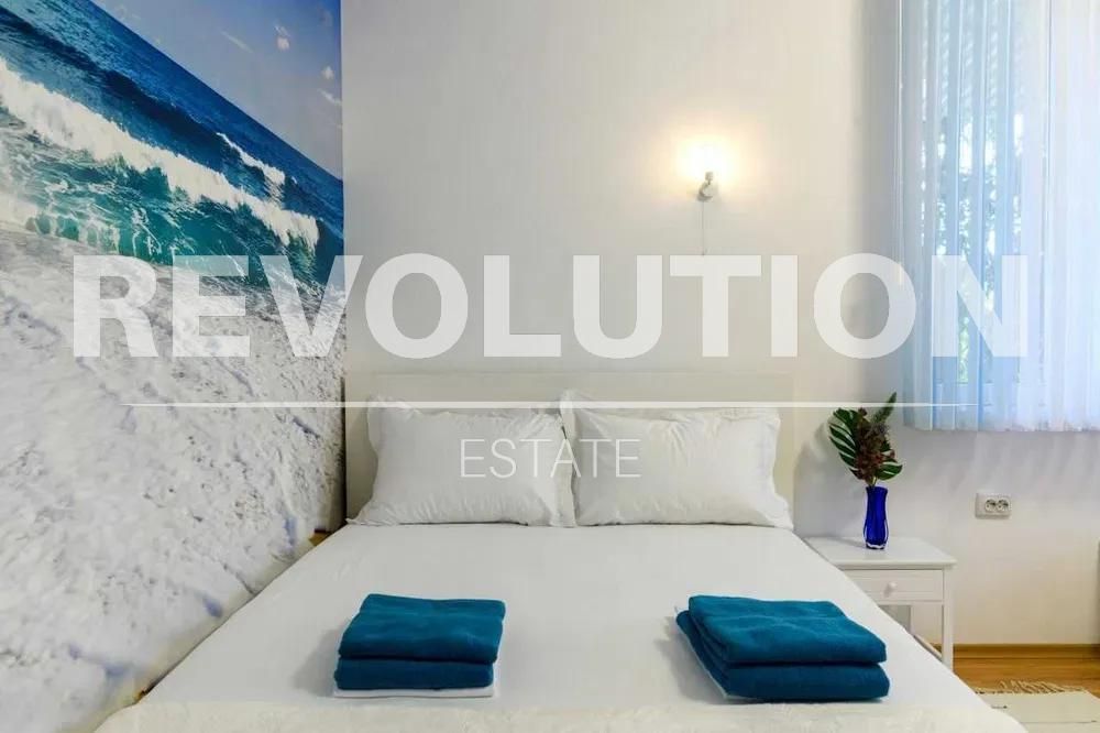 Двустаен апартамент в района на Гръцка махала!