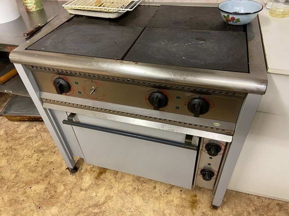 продам производственную плиту для столовой