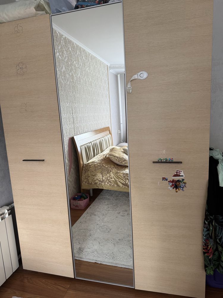 Продам шкаф б/у.