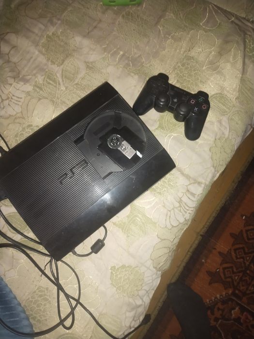 Продам Плейстешин 3