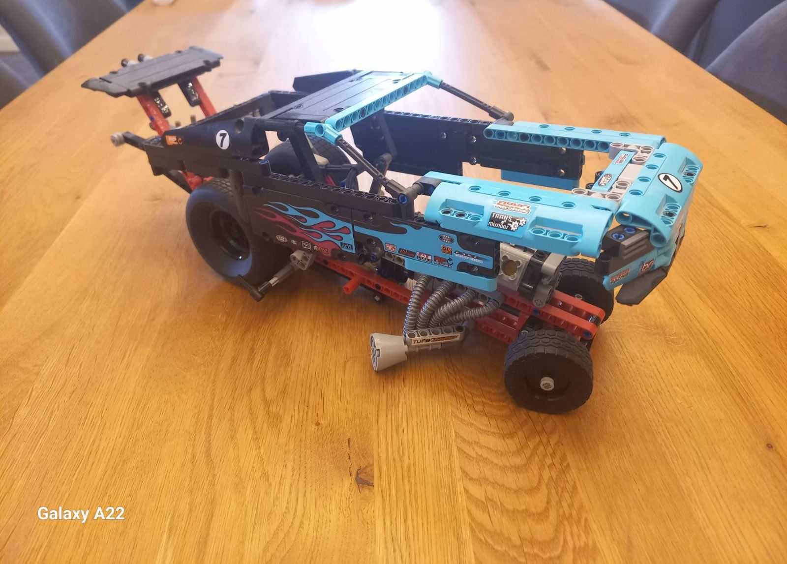 Lego Technic 42050 Dragster колекционерски комплект