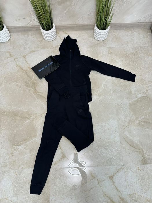 Woman tech fleece black xs-размер!