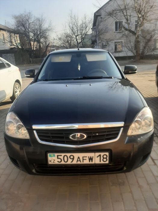 Приора 1 в родной окраске.