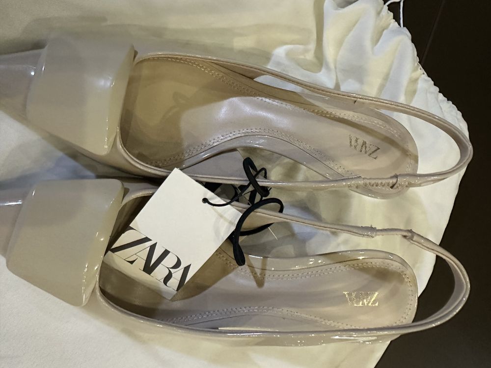 Дамски обувки  ZARA
