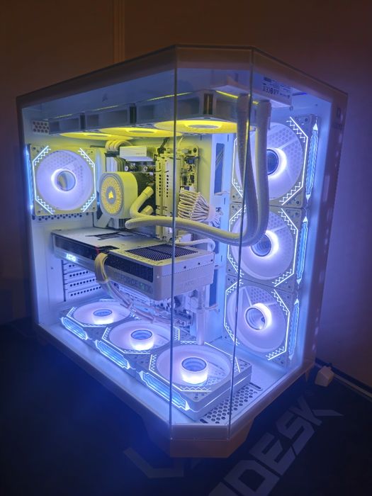 PC High-End Gaming RTX5080 ryzen 9950x3d