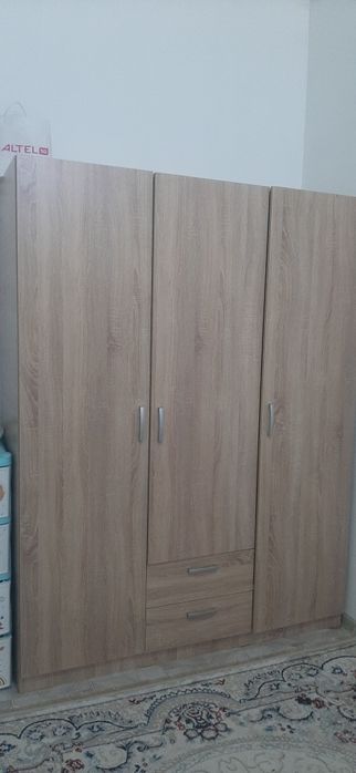 шкаф новый 3 дверный