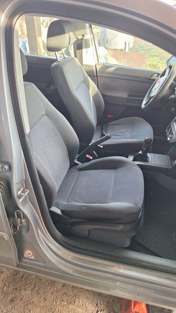 VW Polo 4 (9n3) FACELIFT 1.4 16V на части