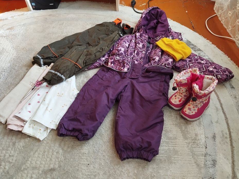 Отдам даром детские вещи